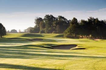 Thornbury Golf Lodge Alveston  Екстер'єр фото
